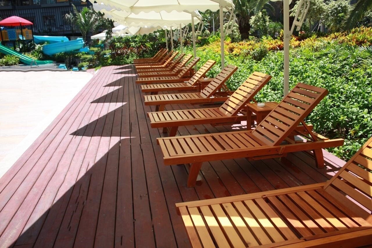 Территория Baohong Hotel (New Building) 4*